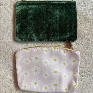 Ipsy glam bags lot 2 yellow/white daisy and green felt